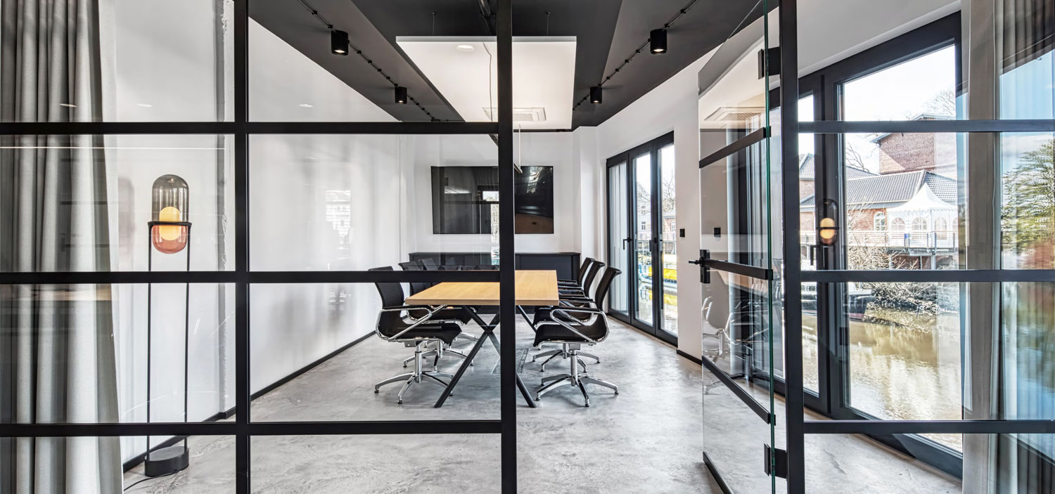 Stahl und Glas: Trennwände für den perfekten Loft-Look Stahl und Glas: Trennwände für den perfekten Loft-Look
