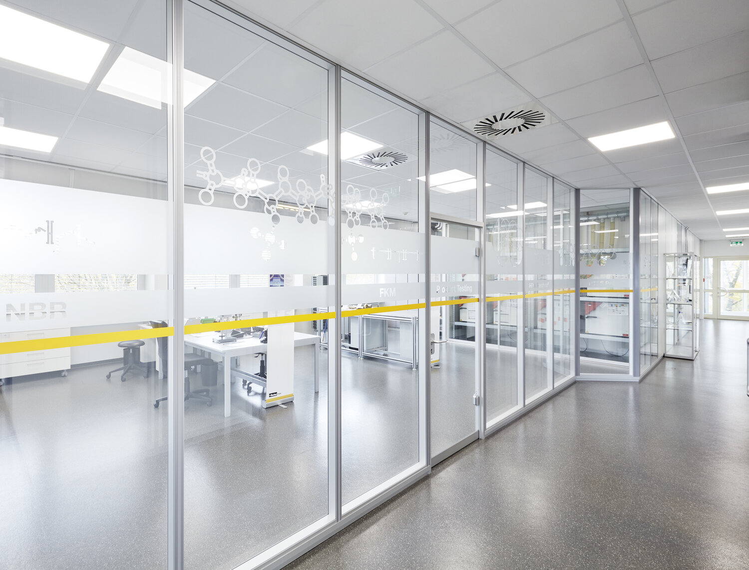 Projekt Parker Hannifin Trennwandlösungen aus Glas