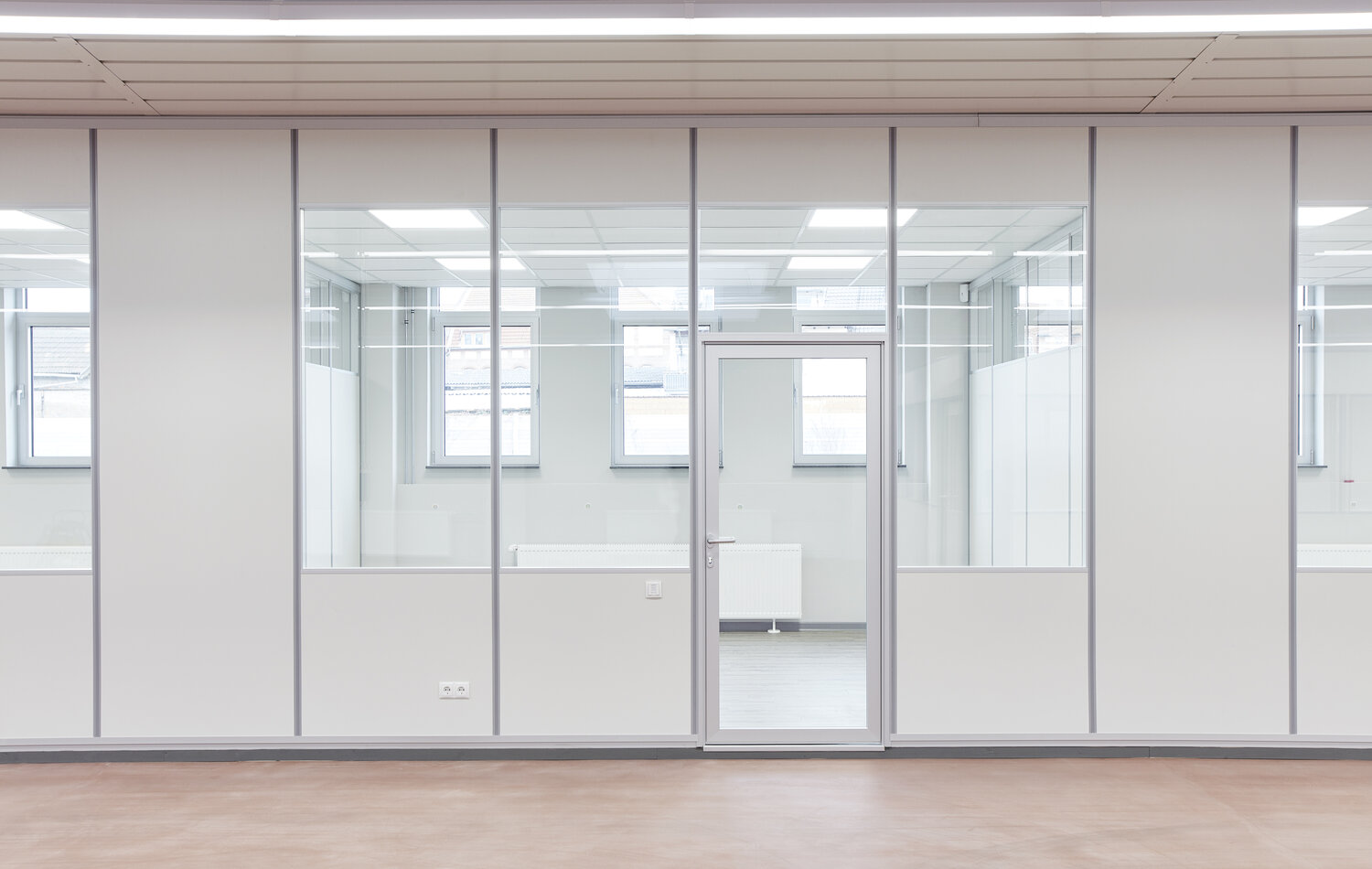 Projekt Mussana Trennwandsysteme aus Glas und Vollwänden