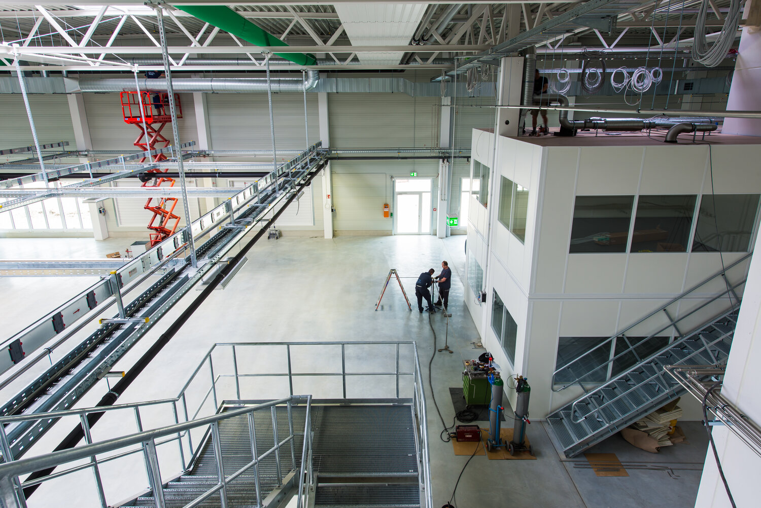 Projekt Hafner Produktion Hallenbüro Ansicht von oben