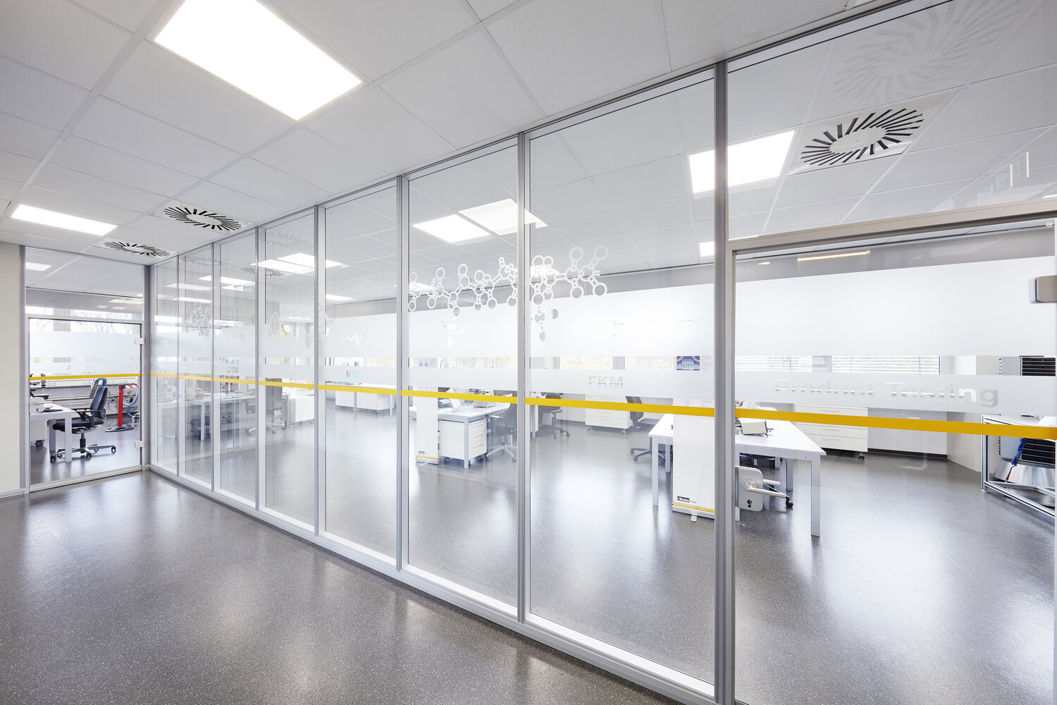 Projekt Parker Hannifin Glastrennwandsysteme