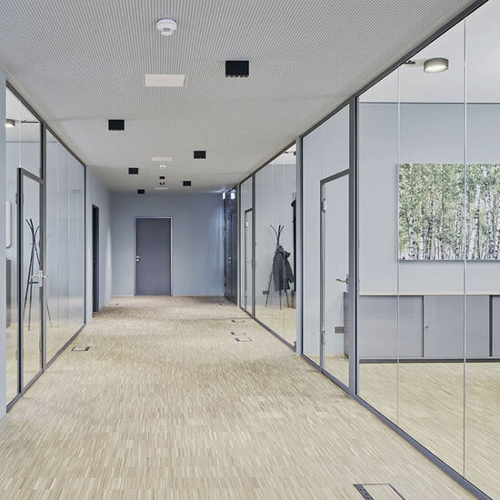 Trennwand Türen fürs Büro Trennwand Türen fürs Büro