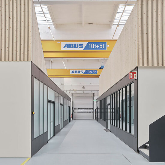 Stützen-/Rahmensystem – für Bestand & flexible Umbauten – schnell anpassbar.