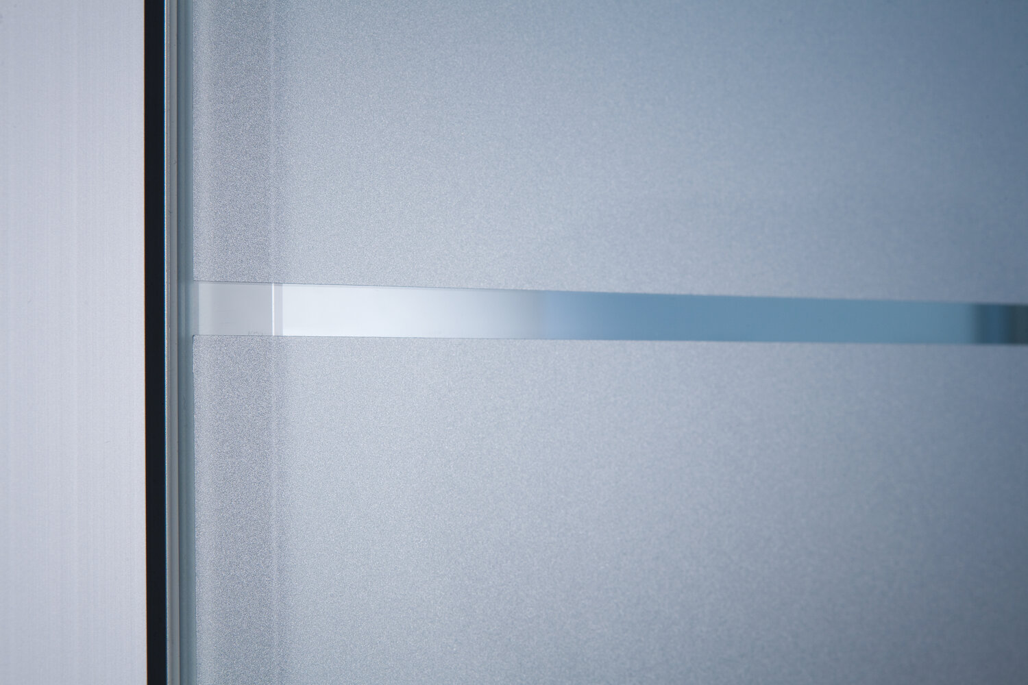 Projekt Musikschule Calw folierte Glastrennwände Detailansicht