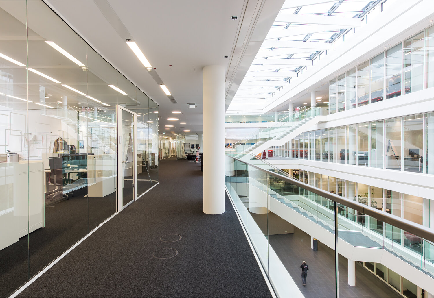 Projekt Trianel Treppenhaus mit Glastrennwandsystemen